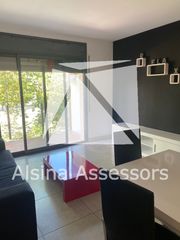 Rent Flat in Carrer del carme 23. **pis en lloguer al cor de girona! **