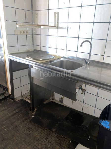 Foto beb403ea-8cbf-44ce-9c00-237486a541c9. Alquiler local comercial en carrer rosselló 15 local comercial en alquiler - centro en Palamós