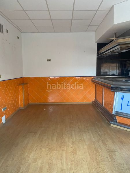 Foto fd55fe39-7e0b-4e38-b7f0-1bf63f7b5a21. Alquiler local comercial en carrer rosselló 15 local comercial en alquiler - centro en Palamós