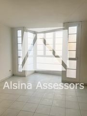 Lloguer Pis  Carrer de la rutlla 6. Piso en alquiler - centro de girona, junto al mercat del lleó
