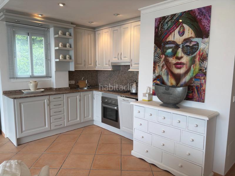Foto b0c888bb-21e5-45e7-87fe-16ddb0538e6b. Appartement dans carrer benito jerónimo feijóo 1 dans Calvià