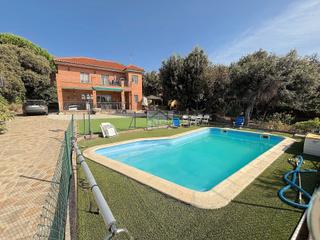 Chalet  Calle luis de fabra 276b. Chalet independiente en el escorial, zona de las suertes