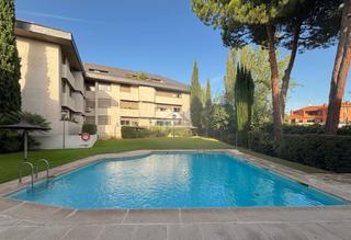Affitto Appartamento  Calle josé maría moreno. Bajo con jardín en torrelodones (zona de los ángeles)