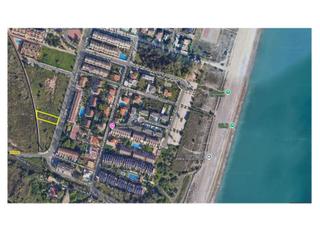 Terreny residencial a Corinto-Almardà. Suelo a dos calles