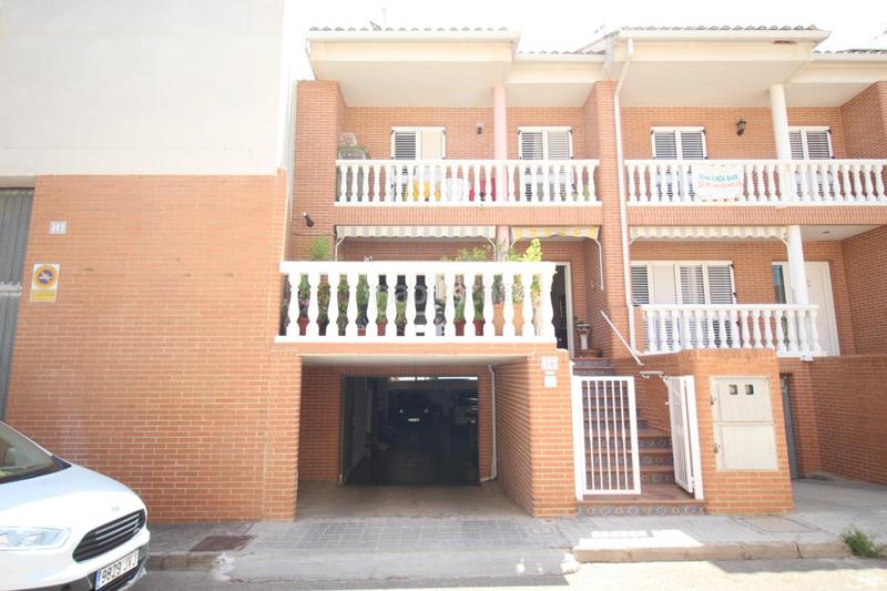 Foto f5956470-7e99-4bb9-997b-8bf0649d8be6. Casa  en venta , 5 dormitorios. en Quart de les Valls