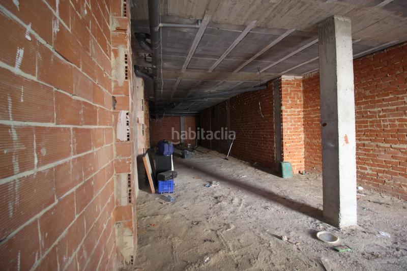 Foto 488f6f0a-f42d-4287-9075-010b56e954c4. Locale commerciale in Almenara