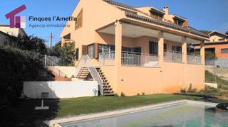 Xalet a Ametlla del Valls (L). Torre a reformar con piscina y jardn