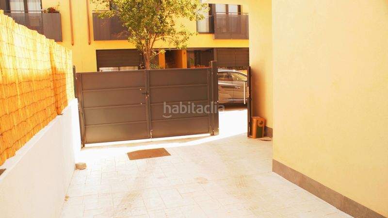 Foto 940635f1-0977-41a3-a2c6-e6c2a8c5d932. Casa aparellada amb calefacció aparcament a Santa Eulàlia de Ronçana