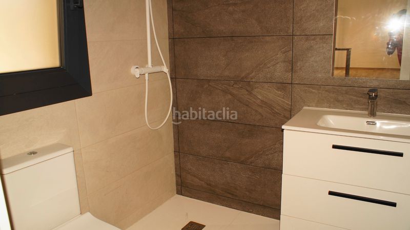 Foto db38df7c-b533-434a-b478-b9f62982305f. Casa aparellada amb calefacció aparcament a Santa Eulàlia de Ronçana