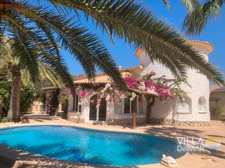 Casa en Benicolada - Las Adelfas. Calpe  villa clsica muy bien cuidada con vistas al mar!