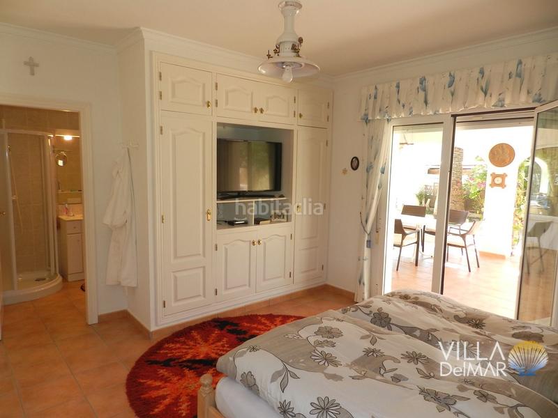 Foto cf4f785f-10ef-4c86-ad69-d21abd063638. Casa amb calefacció aparcament piscina a Benicolada - Las Adelfas Calp