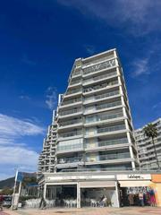 tic en Carrer llevant 1. Calpe  tico en primera lnea de la playa de la fossa con marav