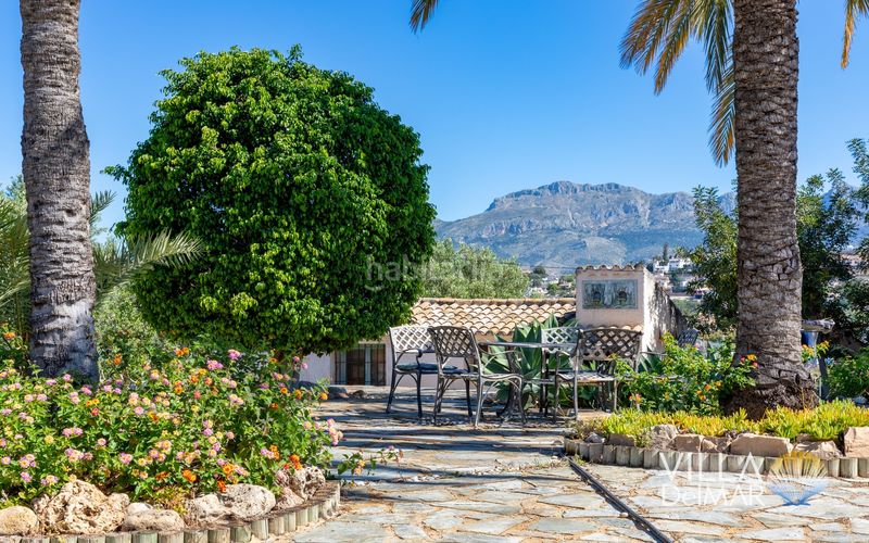 Foto b3373623-828a-4d96-99d5-da9adf557008. Masia amb xemeneia calefacció aparcament piscina a Altea