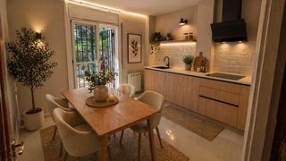 Casa adossada  Carrer c. Molt assolellada, per entrat a viure