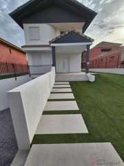 Chalet  Figuera. Monserratchalet