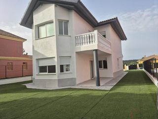 Chalet  Figuera. Monserratchalet