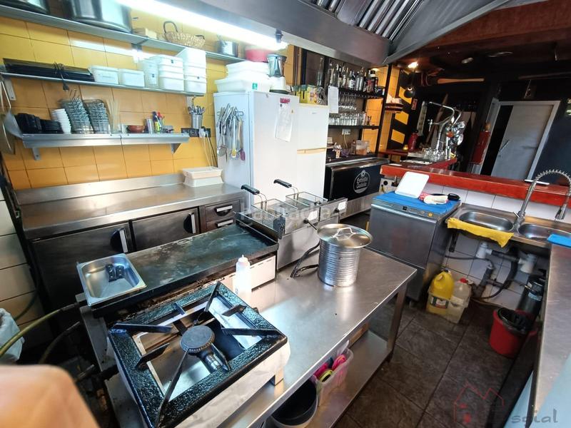 Foto ae5ce68b-e666-4d53-86ff-9b70cd55aae1. Traspàs local comercial a Ciutat Jardí Valencia