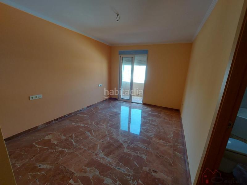 Foto a82ee48e-ce8e-4333-be7c-fd6f18586c19. Pis a Tous