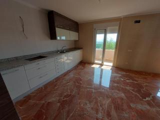 Piso en Tous