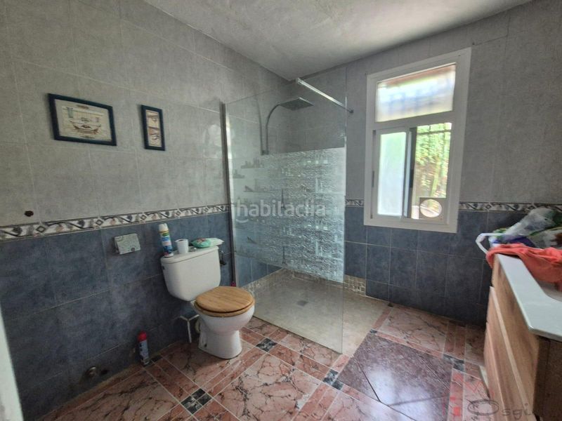 Foto d02201b3-9bc8-4a65-81a9-f0541528ea98. Xalet a Cheste