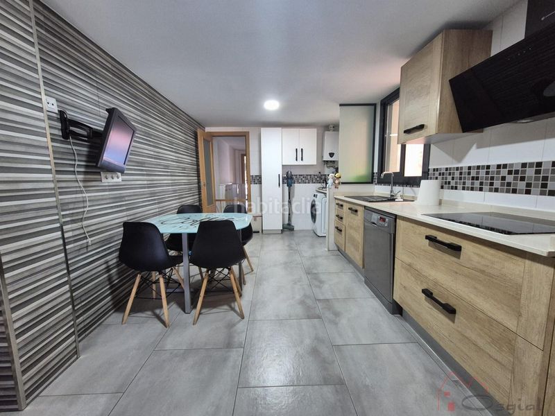 Foto f862f073-4848-4135-aab4-60fe8f9dfdf4. Pis amb aparcament piscina a Silla