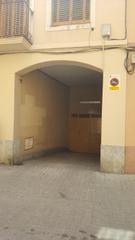 Aparcament cotxe a Carrer de manuel de cabanyes 1b. ¡plaza de parquing en el centro!