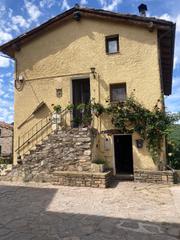 Casa en Carrer església 12. "casa rustica e idilica"