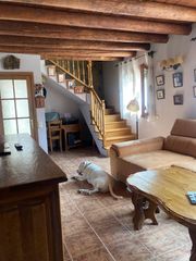 Casa in Carrer església 12. "casa rustica e idilica"