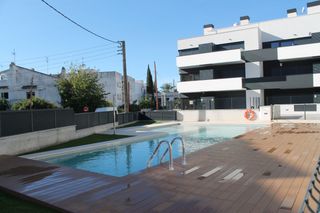 Piso en Carrer del doctor fleming 7. ¡obra nueva a pocos minutos de la playa!
