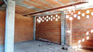 Local Comercial en Centro - Barrio las Doscientas. Se vende amplio local de 104m2 en bruto en azuqueca de henares