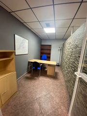 Miete Büro in Bulevar-Plaza Castilla. Se alquila despacho en bulevar de las acacias