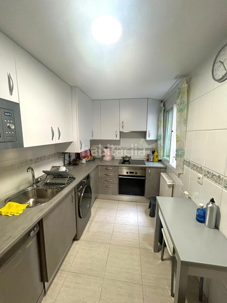 Foto 25d59bcd-c22f-404e-bbdd-603aff56ae5c. Casa gestión guadalajara vende chalet adosado de 125 m2 en Azuqueca de Henares