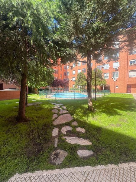 Foto 3a003300-3a76-4a4c-b128-350edbd9533b. Pis amb calefacció piscina a Casco Histórico de Vallecas Madrid