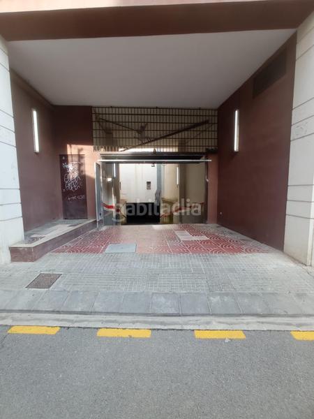 Foto 0edbba64-7cf5-43cf-93ac-95faa83d7568. Car parking in Centre Viladecans