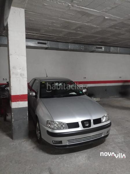 Foto afcf8040-8db0-4c0f-b6dc-0523bedc2852. Aparcament cotxe a Centre Viladecans