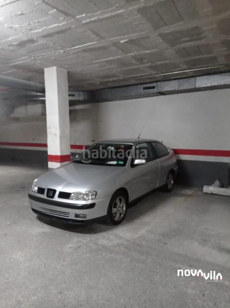 Foto e726ec52-27e5-4e7a-8e26-93b9c7055085. Aparcament cotxe a Centre Viladecans