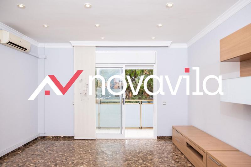 Foto 1b5470db-3e10-4478-a1b0-82a6db10b468. Flat with heating parking in Torrent Ballester Viladecans