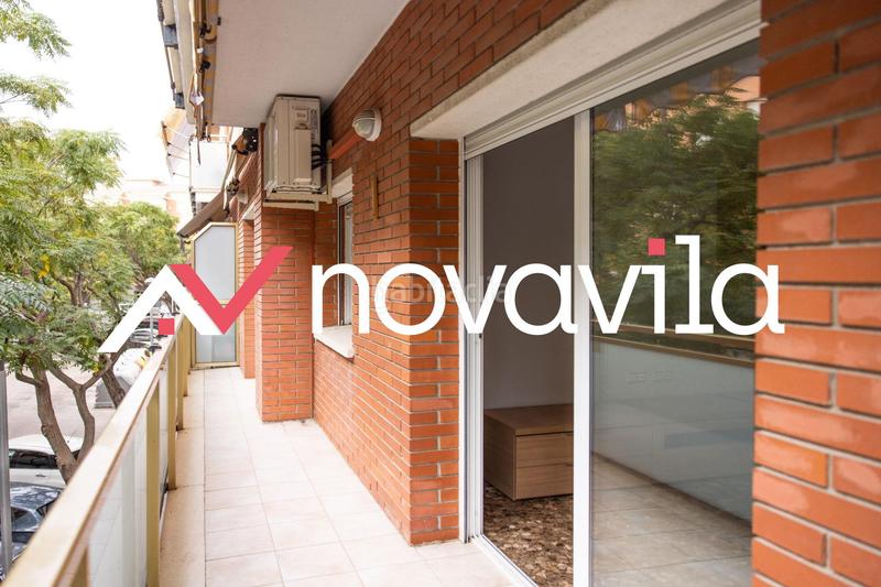 Foto c0d7763a-634a-4f16-9e33-bda17cc9c85e. Flat with heating parking in Torrent Ballester Viladecans