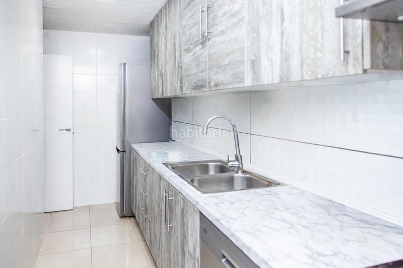 Foto cbf53305-a41f-4158-abe9-4911ef476591. Pis a Centre Viladecans