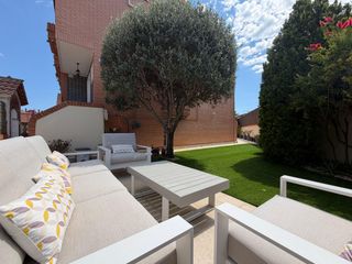 Casa adosada en Torrent Ballester. El hogar que tu familia siempre soñó! espacio, confort y ubicaci