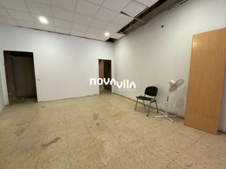 Miete Geschäftsraum in Centre. Local comercial de 100m2 en casco antiguo