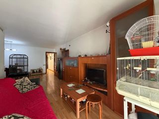 Flat  Sant isidre. Amplio piso de 4 habitaciones en viladecans!