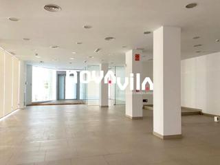 Local Comercial a Centre. Gran local comercial de 224m2