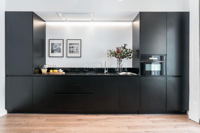 Foto f8bf010b-d019-47c8-ace5-62b9c2652f78. Piso espectaculares pisos para entrar a vivir. en Madrid