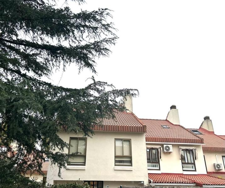 Foto 8a5d285c-5a12-4129-b178-7c68d7d6b891. Affitto casa a schiera con riscaldamento parcheggio piscina in La Moraleja