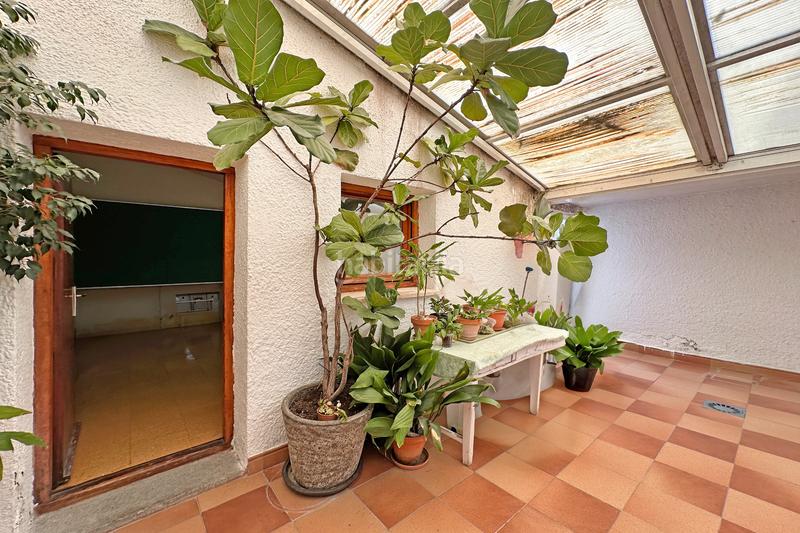 Foto 2e4d09be-cd43-4644-b1d3-affabd2bd8a0. Casa amb xemeneia aparcament piscina a Somosaguas Pozuelo de Alarcón