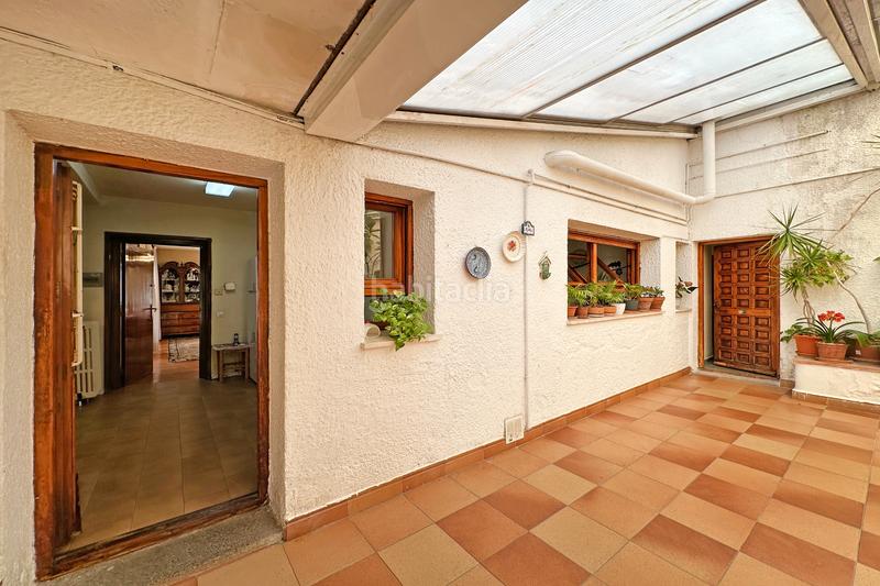 Foto 33255d04-c709-4c7b-ad10-093cfc715224. Casa amb xemeneia aparcament piscina a Somosaguas Pozuelo de Alarcón