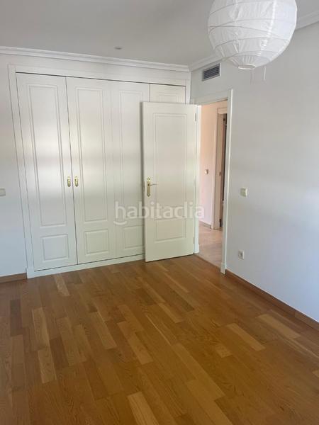 Foto fd93b98e-66ab-4c18-a7d5-6f22de909f5b. Rent semi detached house with parking pool in Viñas Viejas Boadilla del Monte
