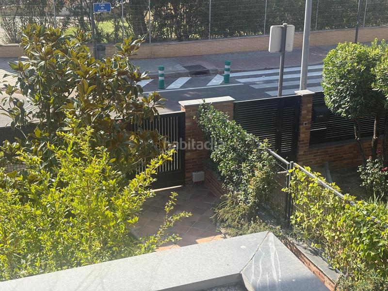 Foto c4f3359d-e87c-4f82-b3ed-ce65b542b3b7. Casa aparellada amb xemeneia piscina a Castillo-Campodón Villaviciosa de Odón