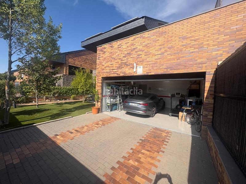 Foto 46c1e827-f0e7-464a-9203-dd694528c311. Towny house with fireplace pool in Castillo-Campodón Villaviciosa de Odón